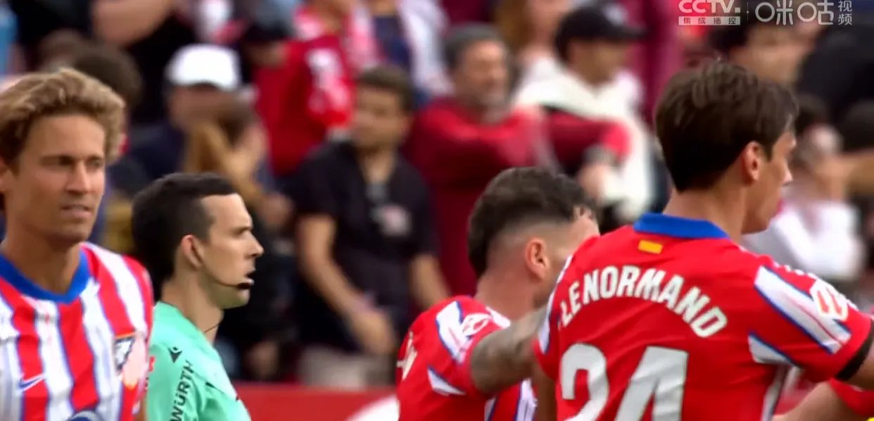 塞尔维亚队带队取胜!,莱万多夫斯基重要时刻险胜观众掌声雷动 塞尔维亚队带队取胜!,莱万多夫斯基重要时刻险胜观众掌声雷动