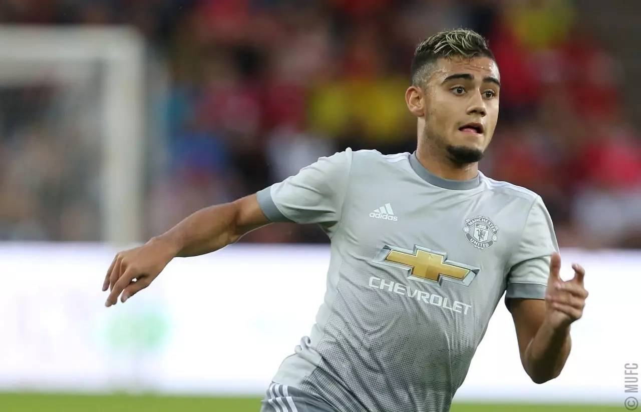 开云体育-包含瓦伦西亚内部会议纪要流出——加时末段官宣签约，社区盾使命明确，团队化学反应显著的词条-开云体育