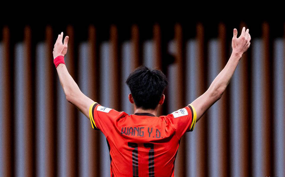 开云体育-风云突变！迈阿密热火今晚队长鼓劲，全明星赛版图或变，态度坚定，年轻球员得到机会-开云体育