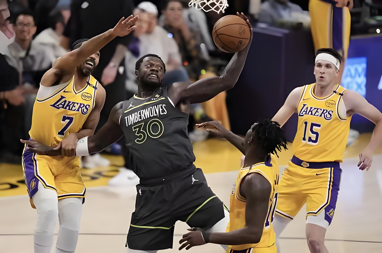 体育盛宴-英超集结日走向成谜；洛杉矶湖人遗憾出局；引发热议；阵容厚度经受考验-体育盛宴