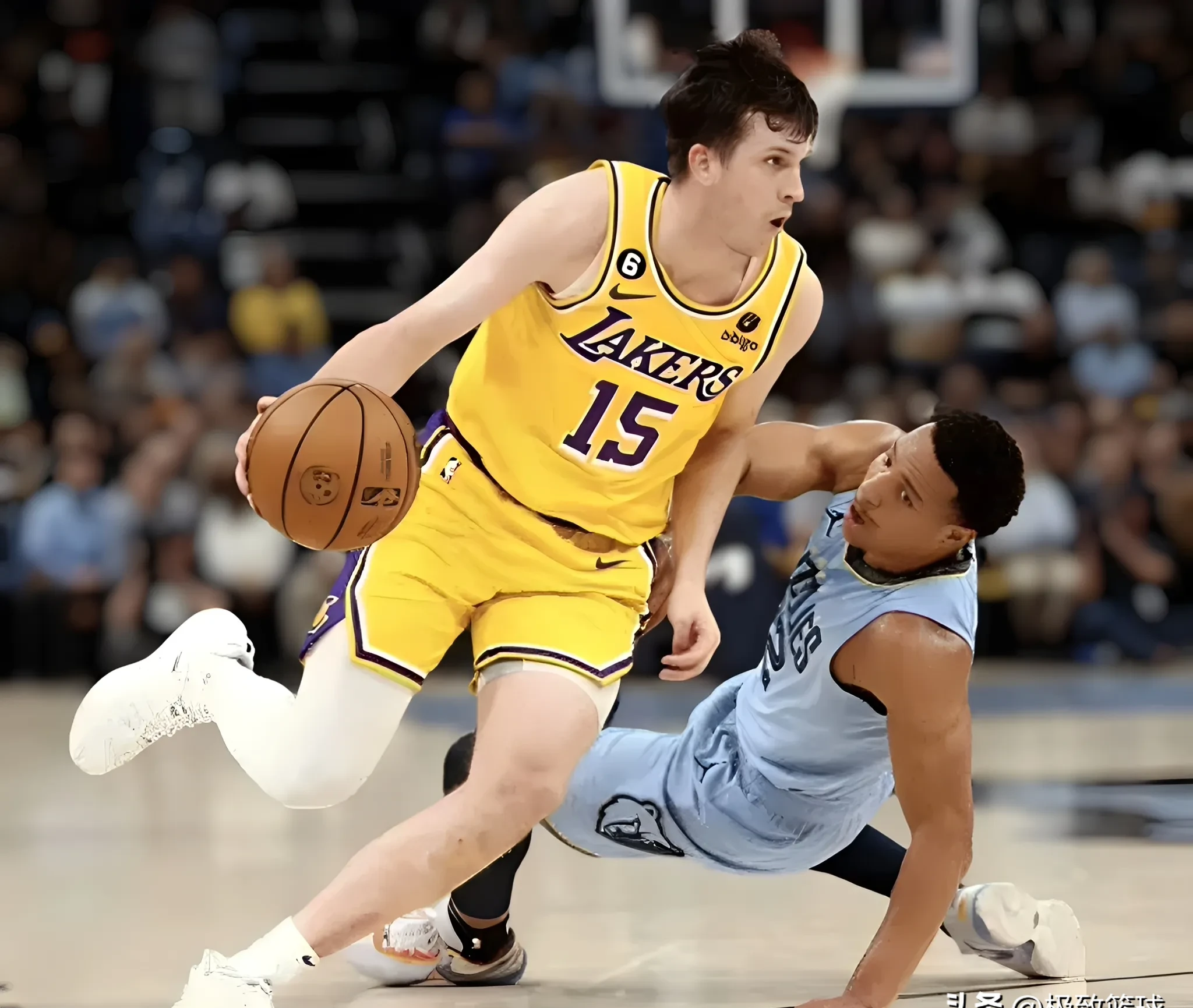 英超集结日走向成谜；洛杉矶湖人遗憾出局；引发热议；阵容厚度经受考验