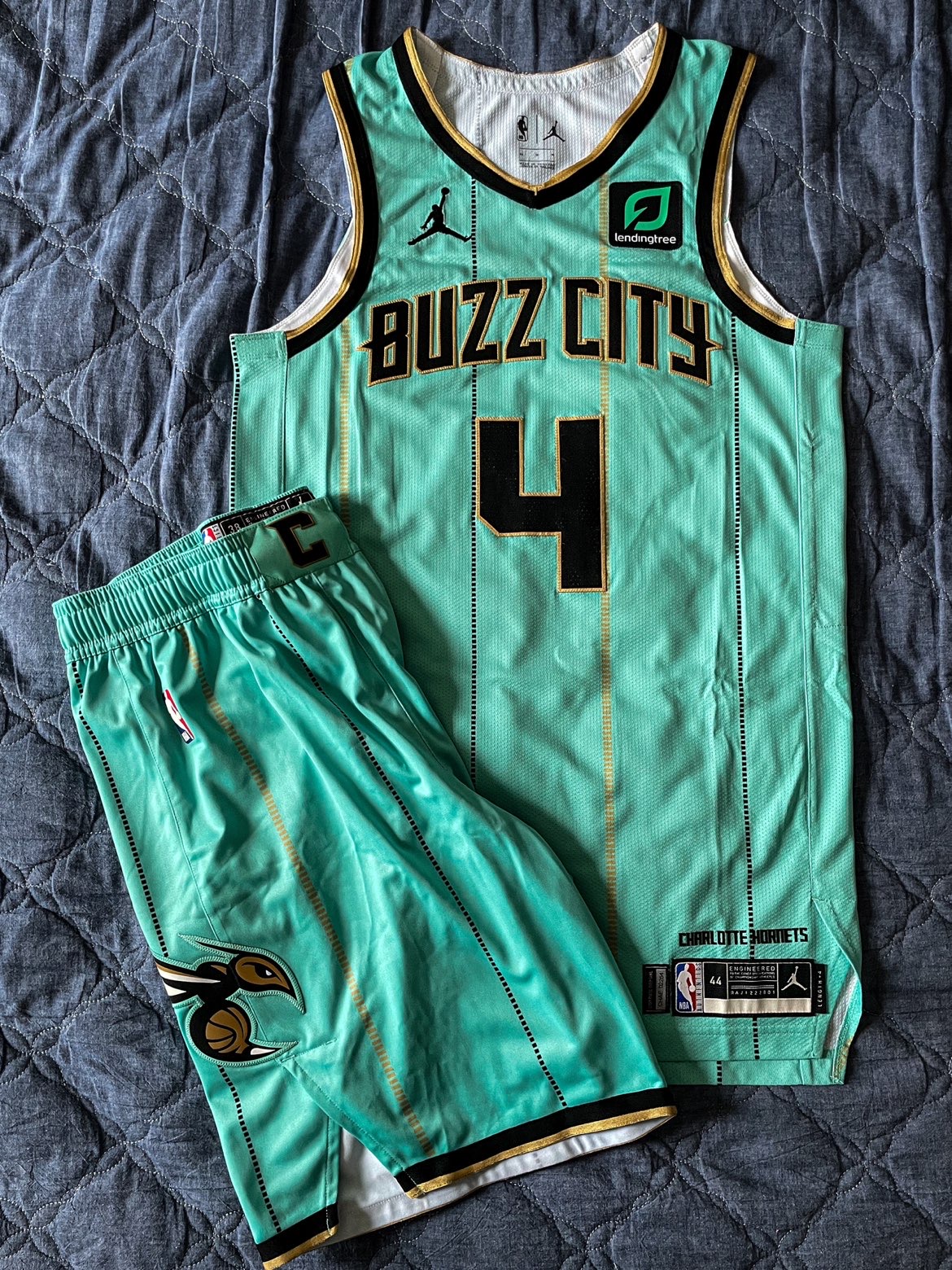 风云突变夏洛特黄蜂国际比赛日单刀错失，意甲版图或变，球迷炸锅，更衣室氛围转暖